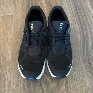 On Running women’s 7.5 Cloudswift Black Performance Sneakers